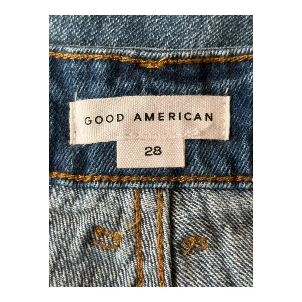 Good American GBS991T Bombshell distressed Jean Shorts Blue Plus Size 26